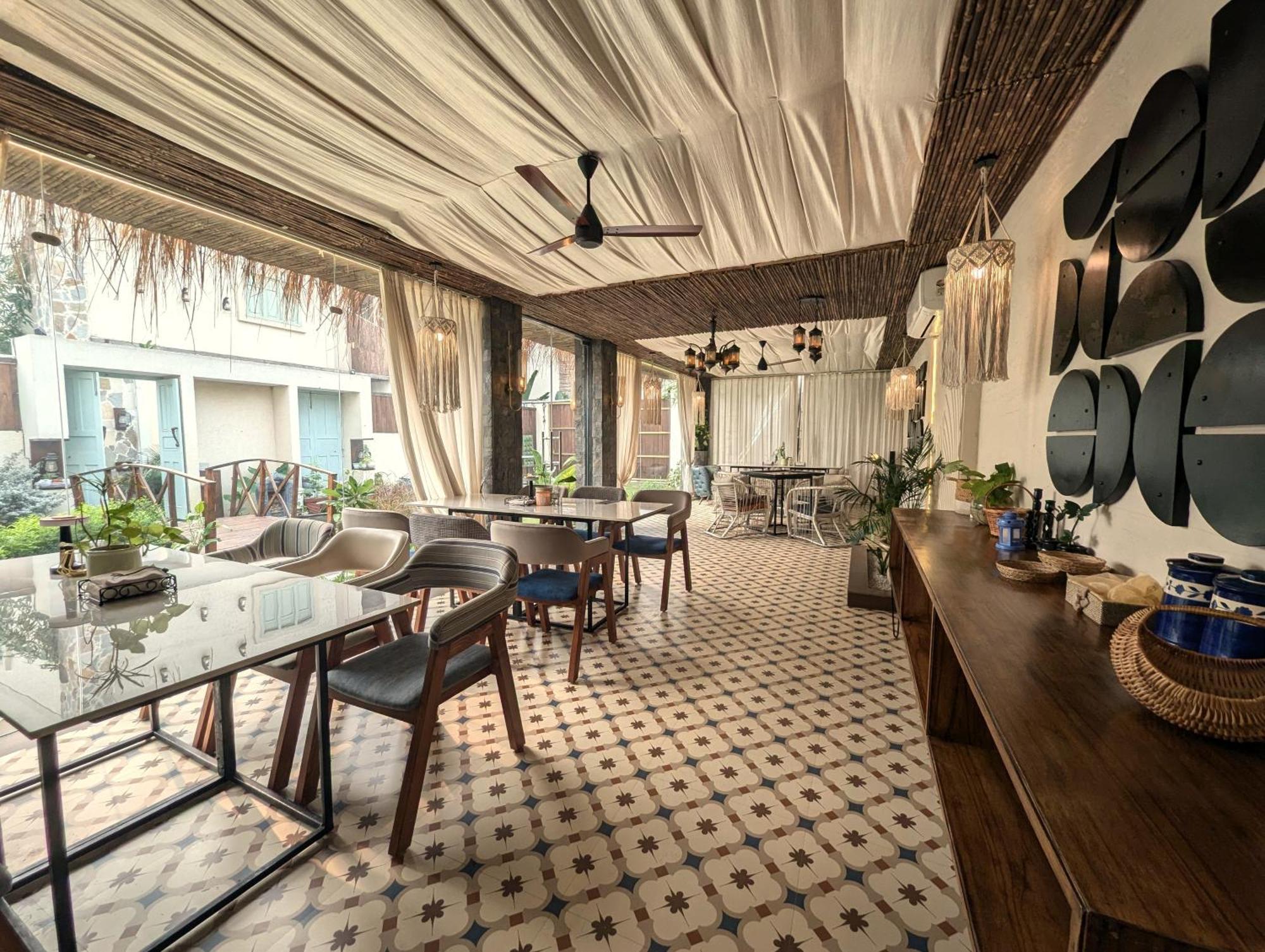 Cape House Hotel Amritsar Buitenkant foto
